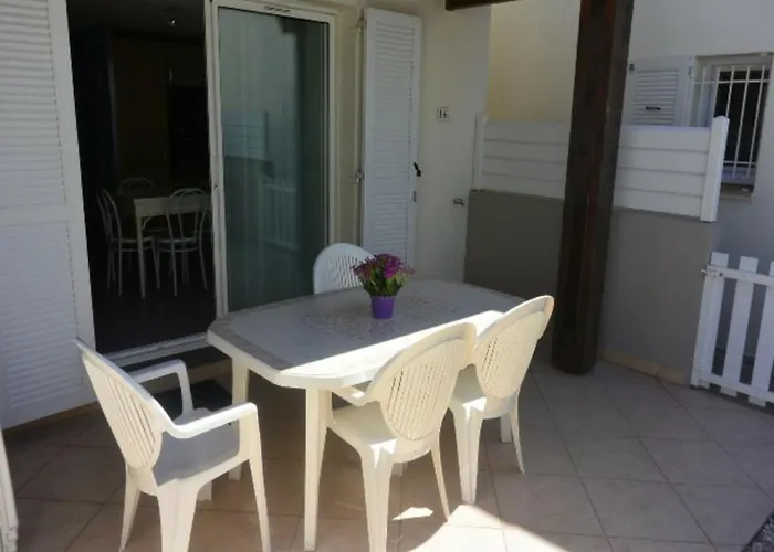 Climatisee Pour 6 Avec Piscine Et Parking Proche - Fr-1-607-42 Tatil Evi *