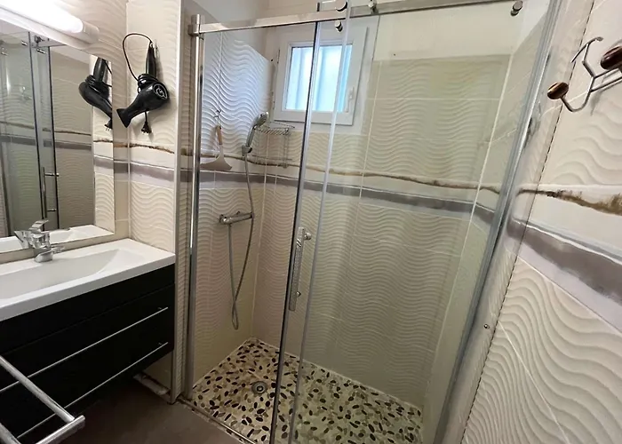 Climatisee Pour 6 Avec Piscine Et Parking Proche - Fr-1-607-42 Tatil Evi Agde